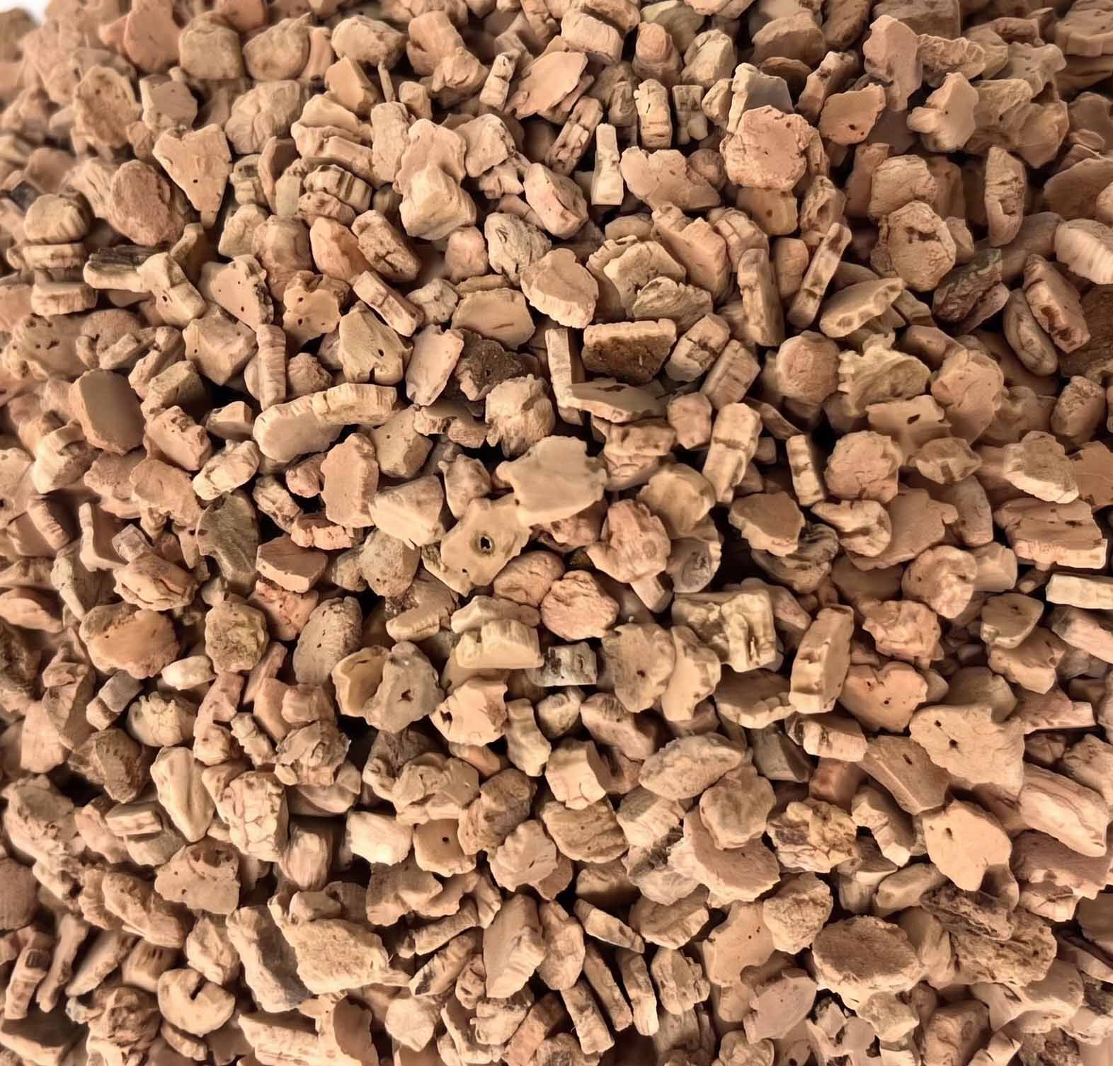 Natural Portuguese Cork Granules | Eco-Friendly Plant Topper & Vivarium Substrate 2 Natural Portuguese Cork Granules | Eco-Friendly Plant Topper & Vivarium Substrate - Image 2